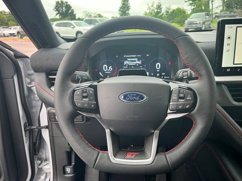 New 2026 Ford Explorer ST AWD/4WD image 17