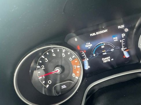 Used 2019 Jeep Compass Latitude w/ Popular Equipment Group AWD/4WD image 1