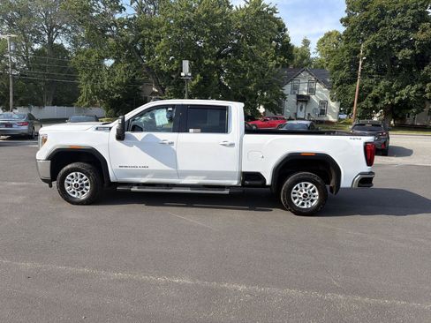 Used 2022 GMC Sierra 2500 SLE w/ SLE Convenience Package AWD/4WD image 2