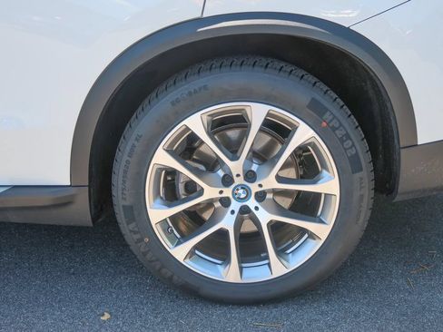 Used 2023 BMW X5 xDrive45e AWD/4WD image 13