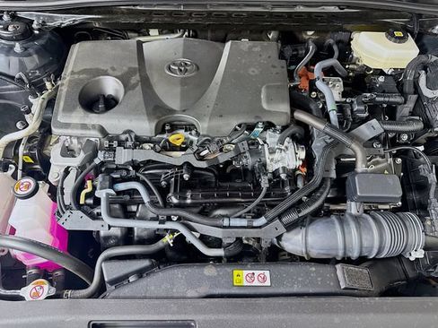 Used 2025 Toyota Camry LE FWD image 31