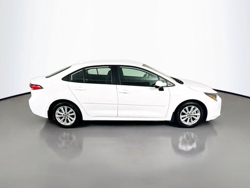 Used 2024 Toyota Corolla LE w/ LE Convenience Package FWD image 16