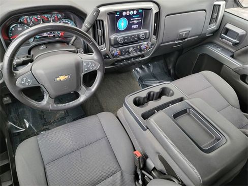 Used 2018 Chevrolet Silverado 1500 LT w/ All Star Edition image 38