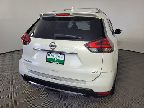 Used 2020 Nissan Rogue SV FWD image 7
