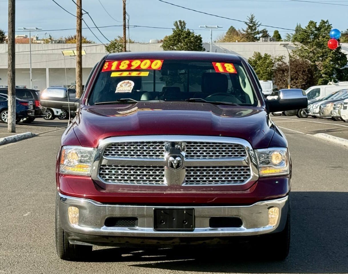 Used 2018 RAM 1500 Laramie AWD/4WD image 2