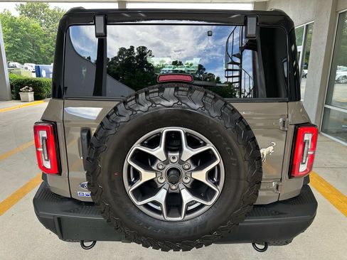 Used 2025 Ford Bronco Badlands AWD/4WD image 12