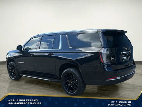 New 2026 Chevrolet Suburban LT w/ Comfort Package RWD image 4