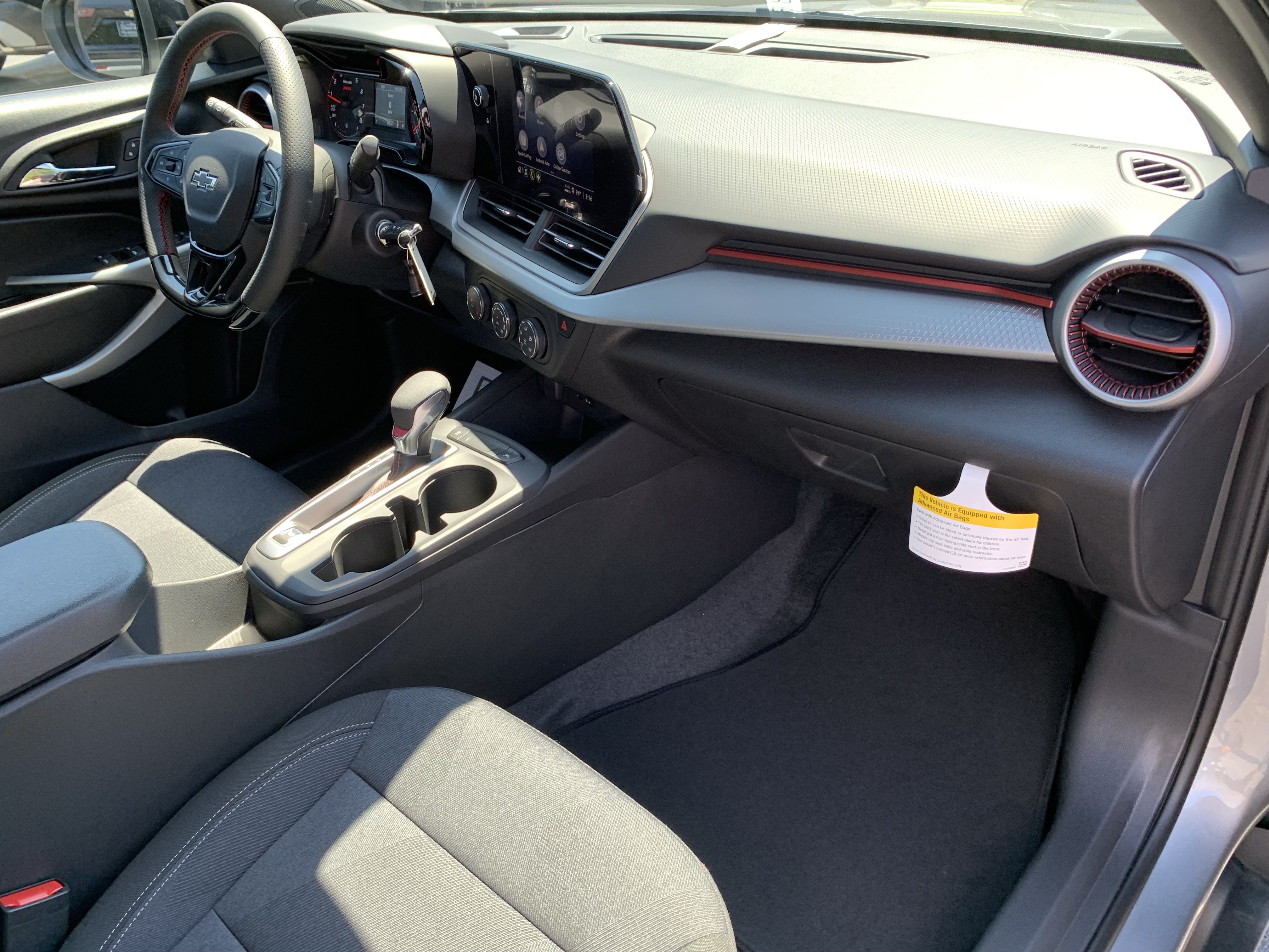 New 2026 Chevrolet Trax RS w/ Sunroof Package FWD image 22