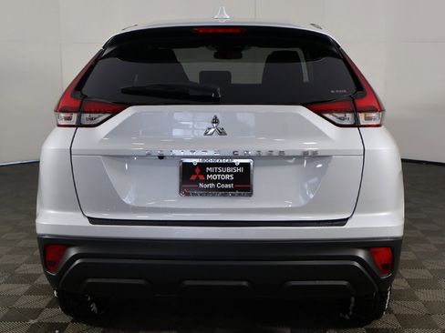 New 2025 Mitsubishi Eclipse Cross ES image 8