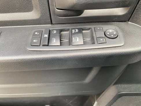 Used 2018 RAM 1500 Express w/ Express Value Package image 12