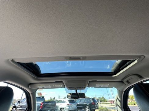 Certified 2020 Nissan Frontier PRO-4X w/ Pro-4x Utility Package image 27