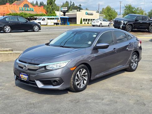 Used 2017 Honda Civic EX image 3