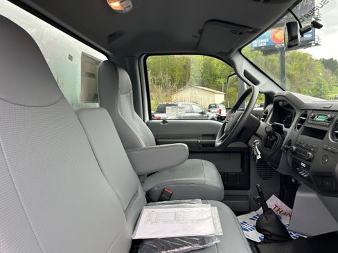 New 2026 Ford F750 2WD Regular Cab Super Duty image 41