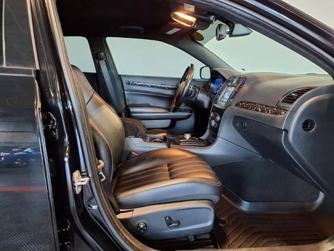 Used 2019 Chrysler 300 S AWD/4WD image 9