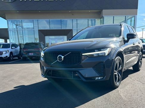 Used 2022 Volvo XC60 B5 R-Design image 1