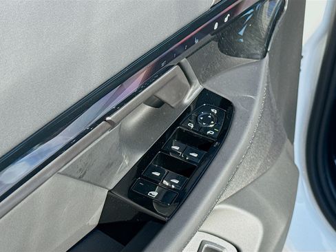 New 2027 BMW 530i xDrive AWD/4WD image 23