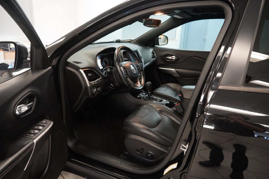 Used 2021 Jeep Cherokee Latitude Lux 80th Anniv w/ Quick Order Package 26U 80TH AWD/4WD image 12