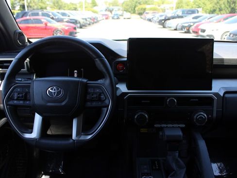 Used 2025 Toyota 4Runner TRD Off-Road Premium w/ Tow Technology Package AWD/4WD image 16
