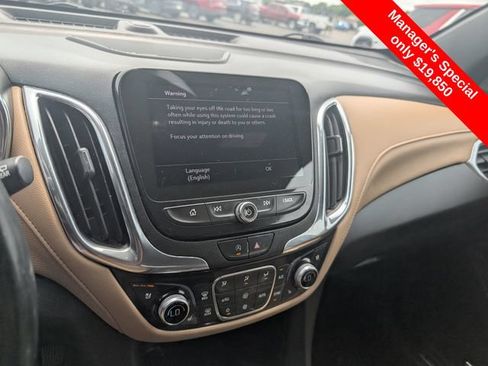 Used 2023 Chevrolet Equinox Premier AWD/4WD image 20