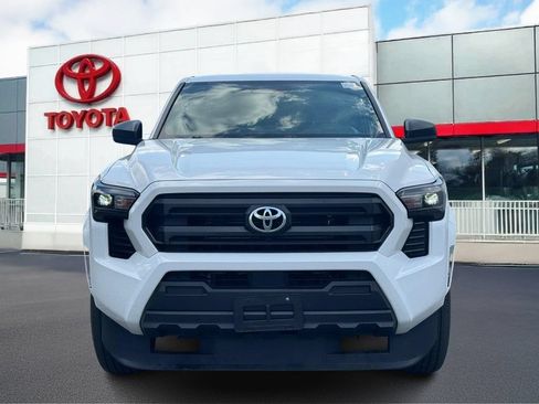 Used 2025 Toyota Tacoma SR RWD image 11