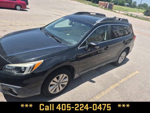 Used 2017 Subaru Outback 2.5i Premium AWD/4WD image 4