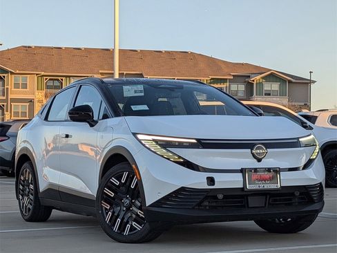 New 2026 Nissan Leaf Platinum+ image 3