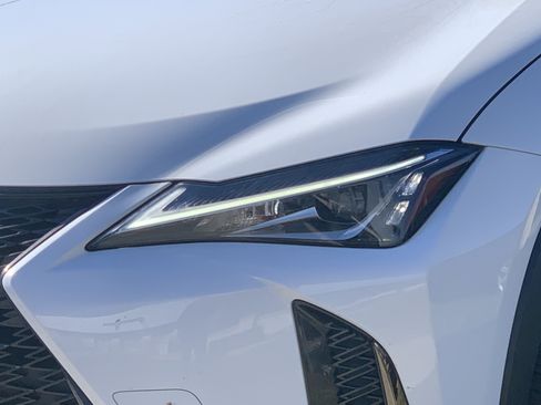 Used 2020 Lexus UX 250h F Sport image 6