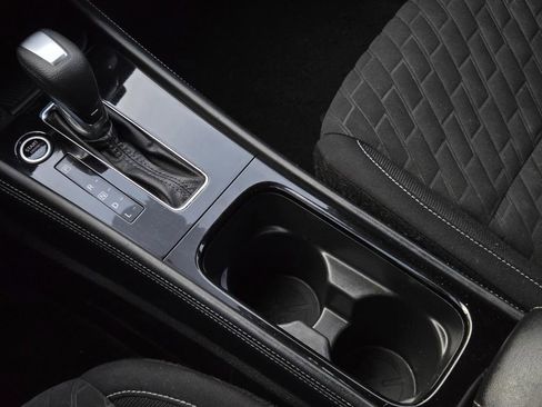 Used 2022 Nissan Kicks SV image 21