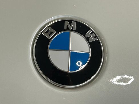 Used 2020 BMW 840i Coupe w/ M Sport Package RWD image 18