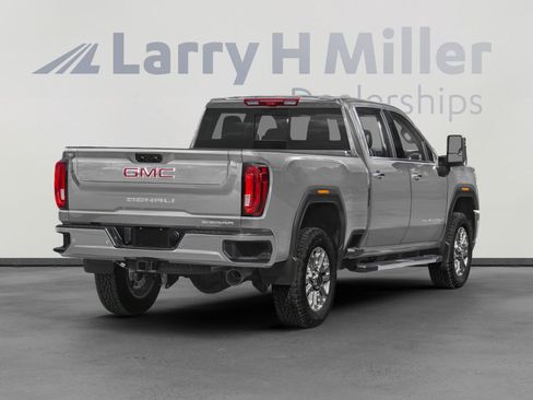 Used 2022 GMC Sierra 3500 Denali image 3