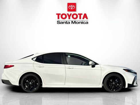 New 2026 Toyota Camry SE FWD image 2