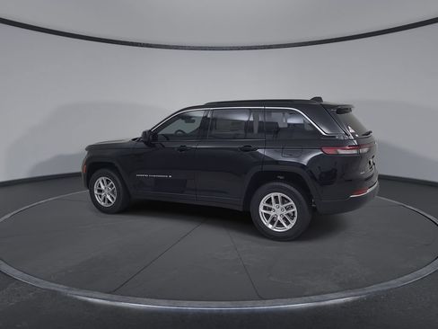 New 2026 Jeep Grand Cherokee Laredo AWD/4WD image 10