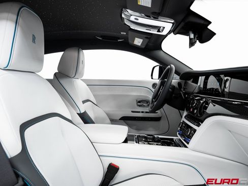 Used 2025 Rolls-Royce Spectre Black Badge image 31