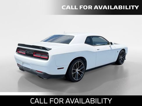 Used 2016 Dodge Challenger R/T Scat Pack RWD image 5