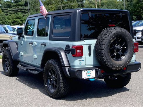 Used 2024 Jeep Wrangler Unlimited AWD/4WD image 9
