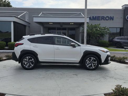 Used 2024 Subaru Crosstrek 2.0i Premium AWD/4WD image 32