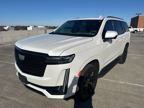 Used 2021 Cadillac Escalade Sport Platinum image 3