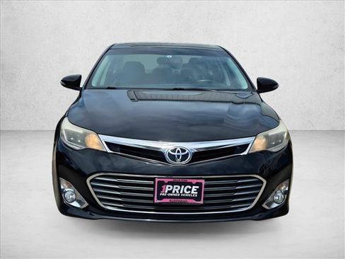 Used 2015 Toyota Avalon XLE Touring FWD image 2