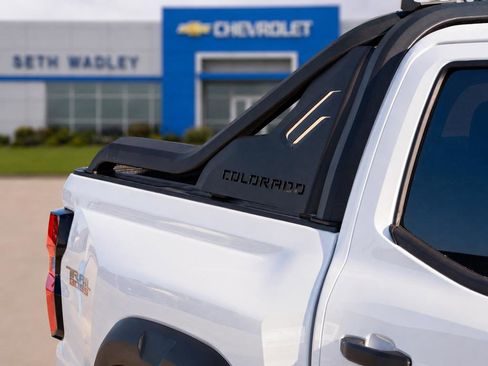 New 2025 Chevrolet Colorado Trail Boss w/ Midnight Edition AWD/4WD image 7