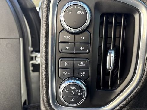 Used 2022 GMC Sierra 2500 SLT w/ SLT Premium Package image 24