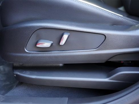 New 2025 Cadillac XT6 Luxury image 20