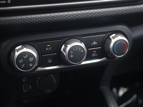 Certified 2025 Nissan Kicks Play S FWD image 17