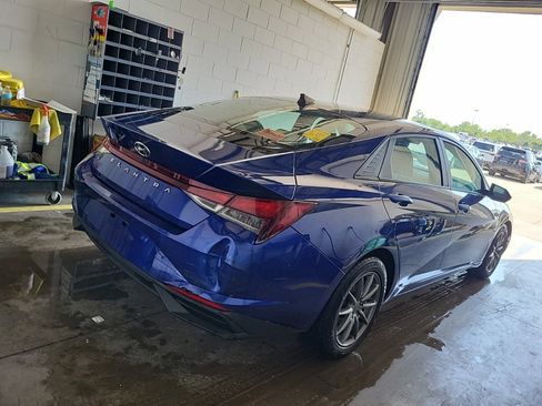 Used 2021 Hyundai Elantra SEL w/ Convenience Package FWD image 6