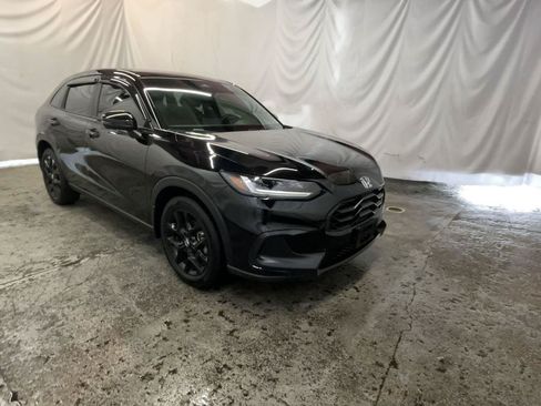 Used 2025 Honda HR-V Sport image 2