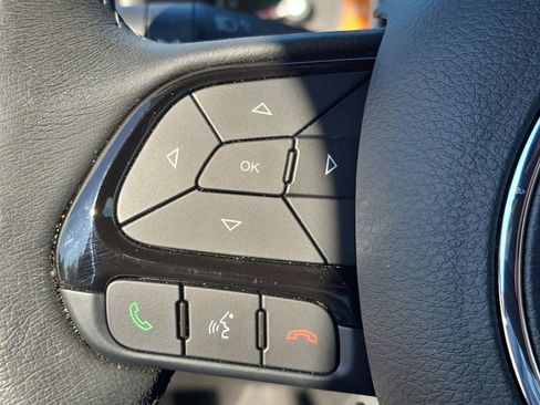 Certified 2022 Jeep Renegade Altitude w/ Convenience Group image 24