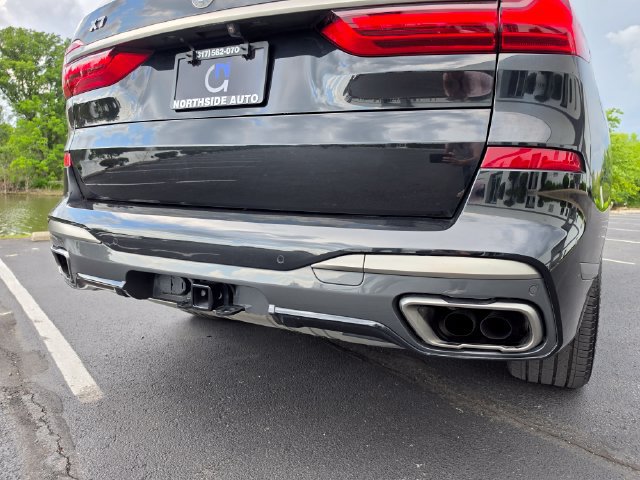 Used 2021 BMW X7 M50i AWD/4WD image 9