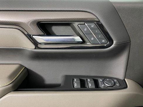 Certified 2023 Chevrolet Silverado 1500 ZR2 w/ Technology Package image 12