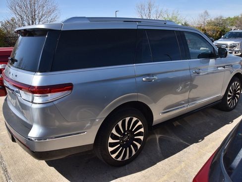 Certified 2023 Lincoln Navigator Black Label image 6