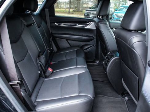 Used 2021 Cadillac XT5 Premium Luxury image 34