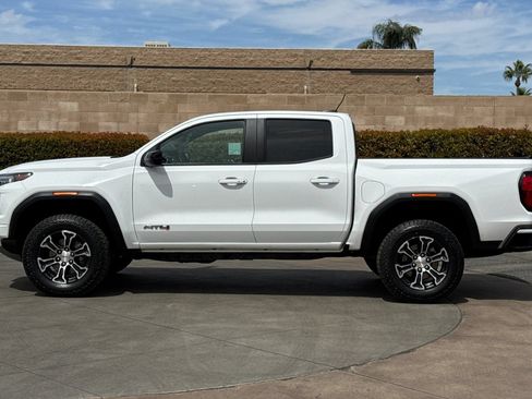 Certified 2023 GMC Canyon AT4 w/ AT4 Premium Package AWD/4WD image 7
